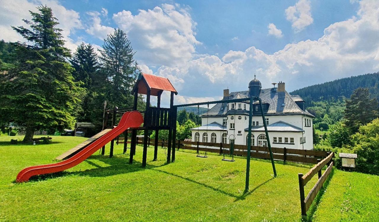 Waldhotel Feldbachtal Neuhaus am Rennweg Eksteriør bilde